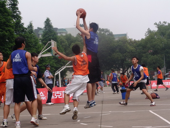 俱乐部的