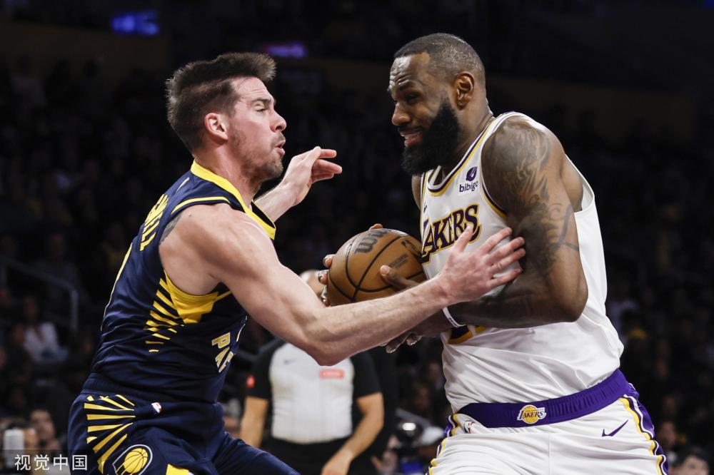 冰比赛中尤 冰比赛中尤