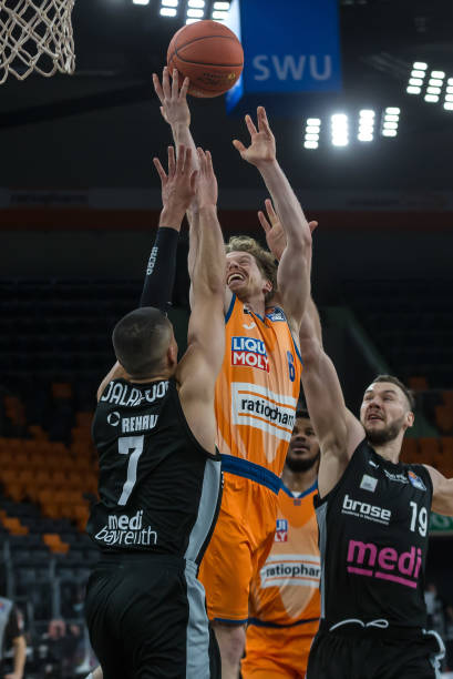 牙中场天才 牙中场天才